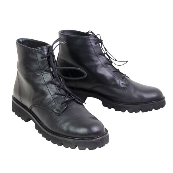 J. CREW BLACK GENUINE LEATHER LOW HEEL LACE UP ROUND TOE ANKLE BOOTS Size 9 - Picture 1 of 12